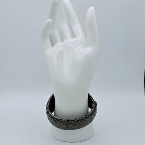 Statement Bracelet Pave Rhinestone Floral Swirl Gem Gun Metal Reptile Print Cuff - Picture 10 of 11